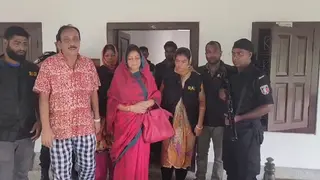 সিরাজগঞ্জ-২ আসনের সাবেক এমপি ও আওয়ামী লীগ নেত্রী হেনরি গ্রেপ্তার